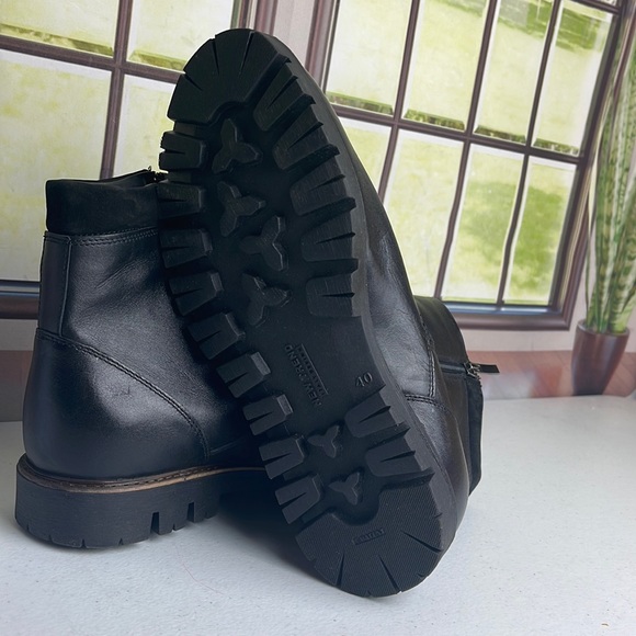 Black Platform Zip Up Boots - Picture 3 of 4